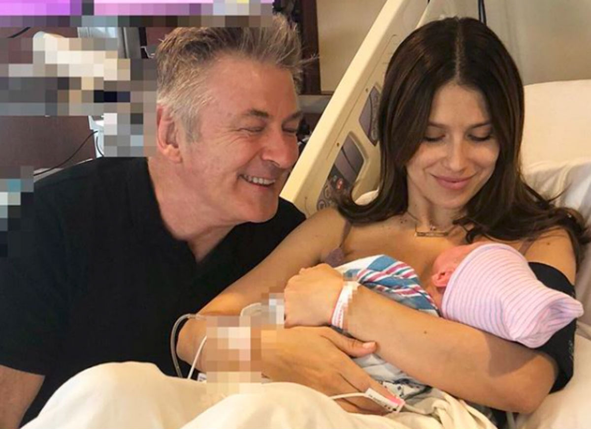 Hilaria Baldwin pozirala u istoj haljini tijekom i nakon trudnoće